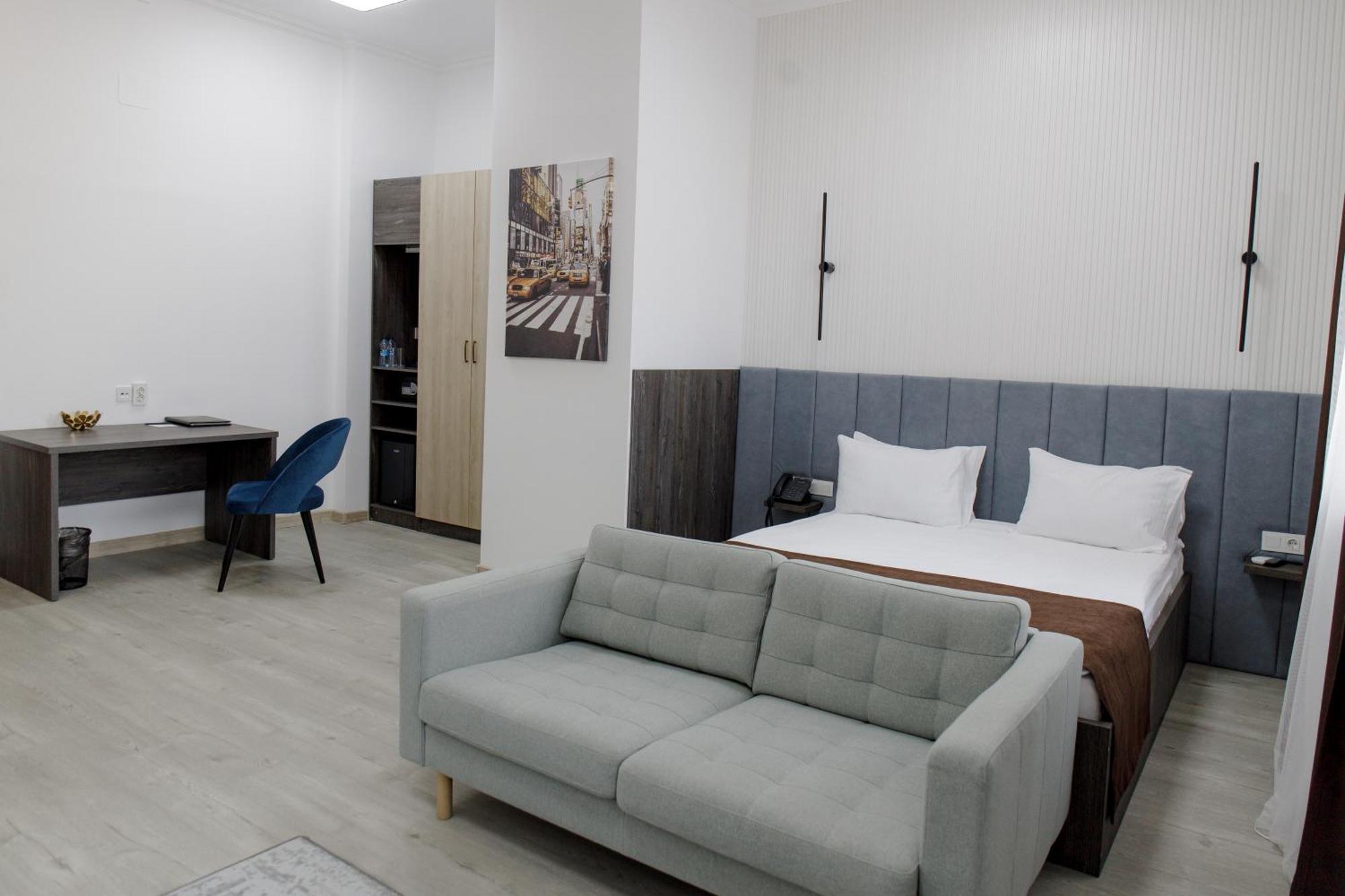 Infinity Plaza Block 1 Hotel Atyrau Exterior photo