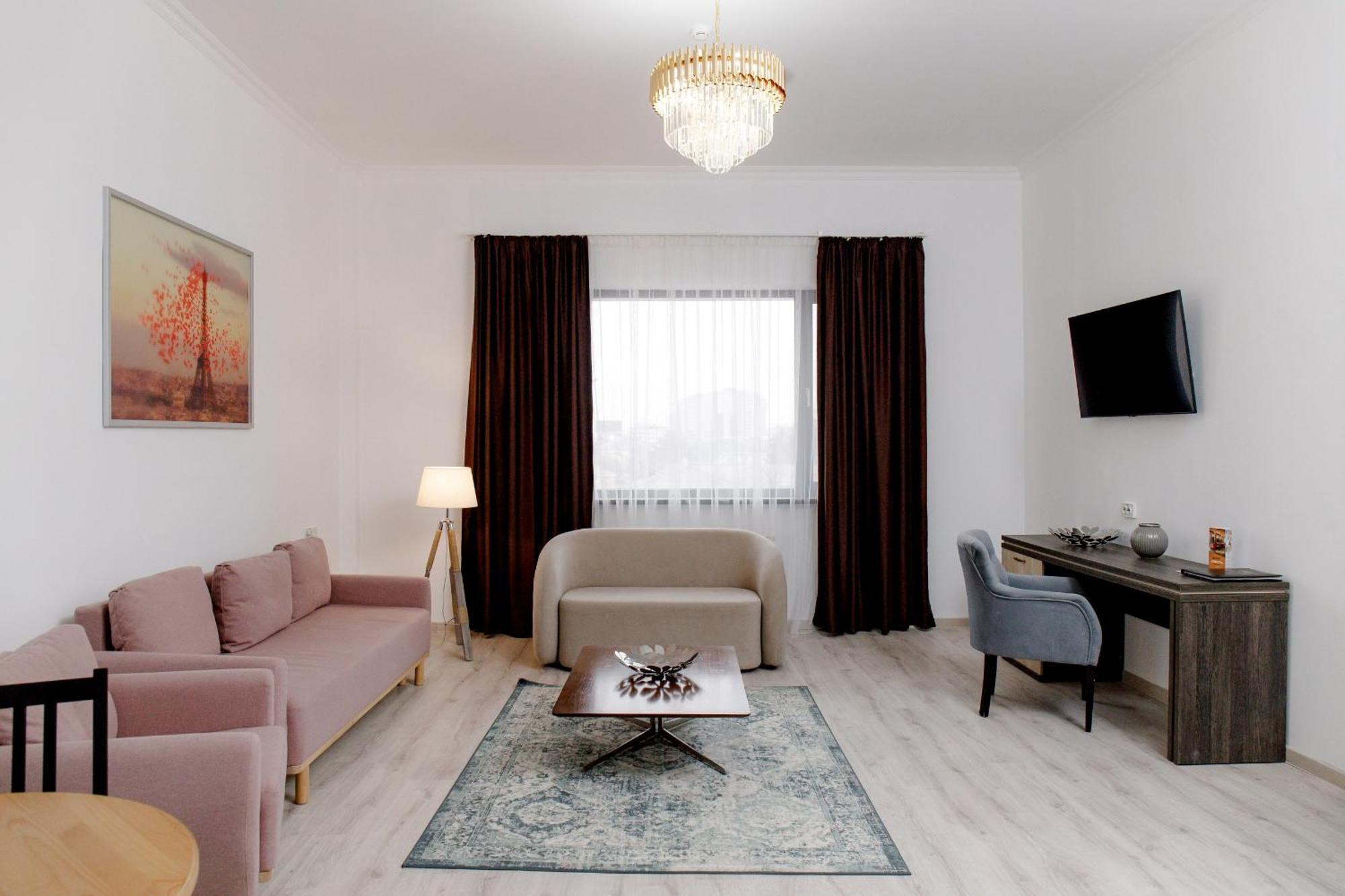 Infinity Plaza Block 1 Hotel Atyrau Exterior photo