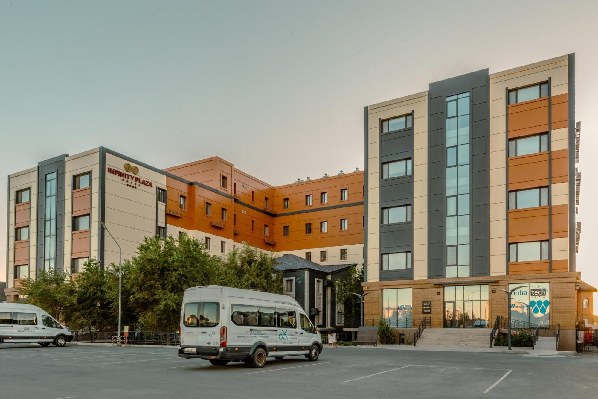 Infinity Plaza Block 1 Hotel Atyrau Exterior photo