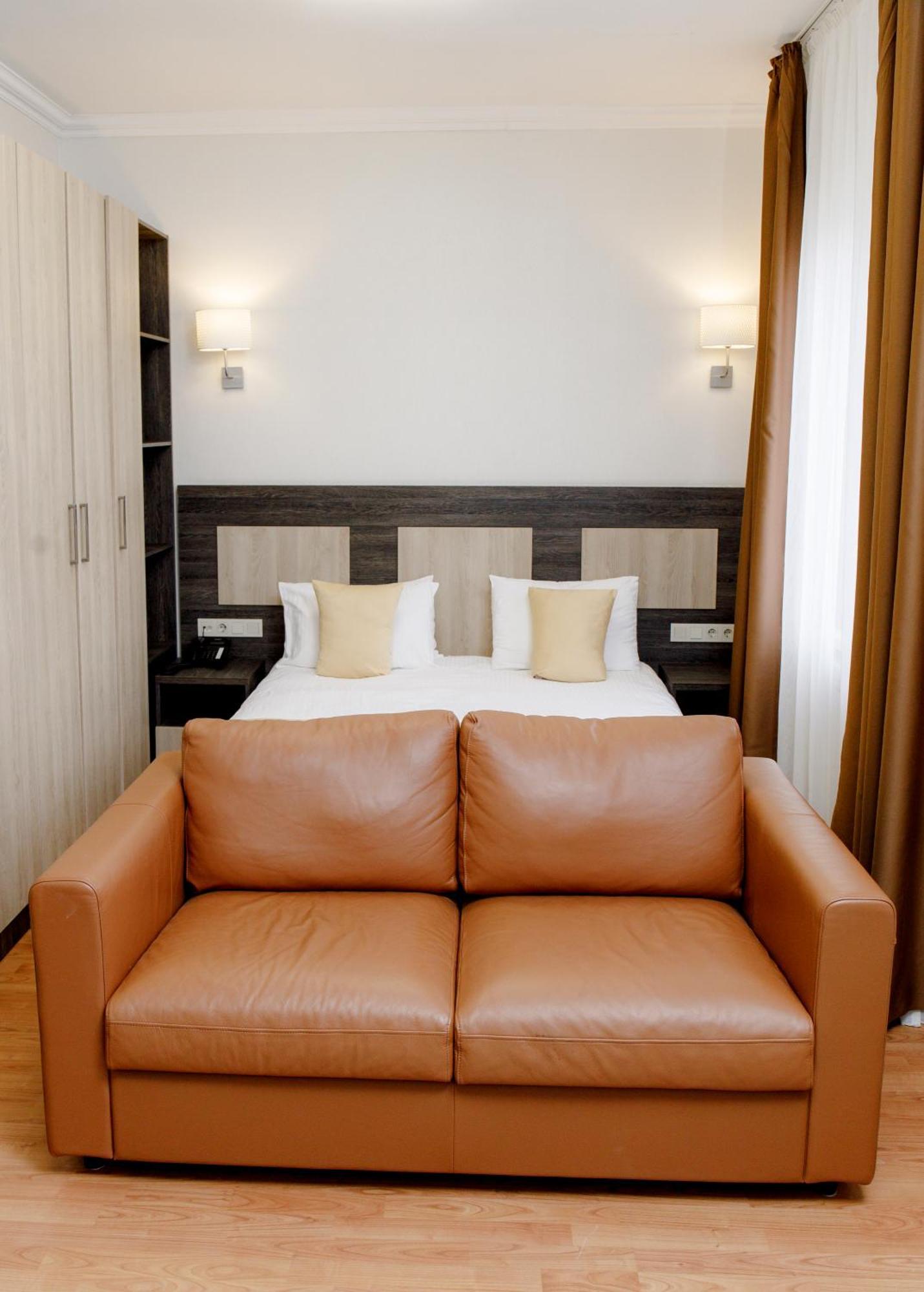 Infinity Plaza Block 1 Hotel Atyrau Exterior photo
